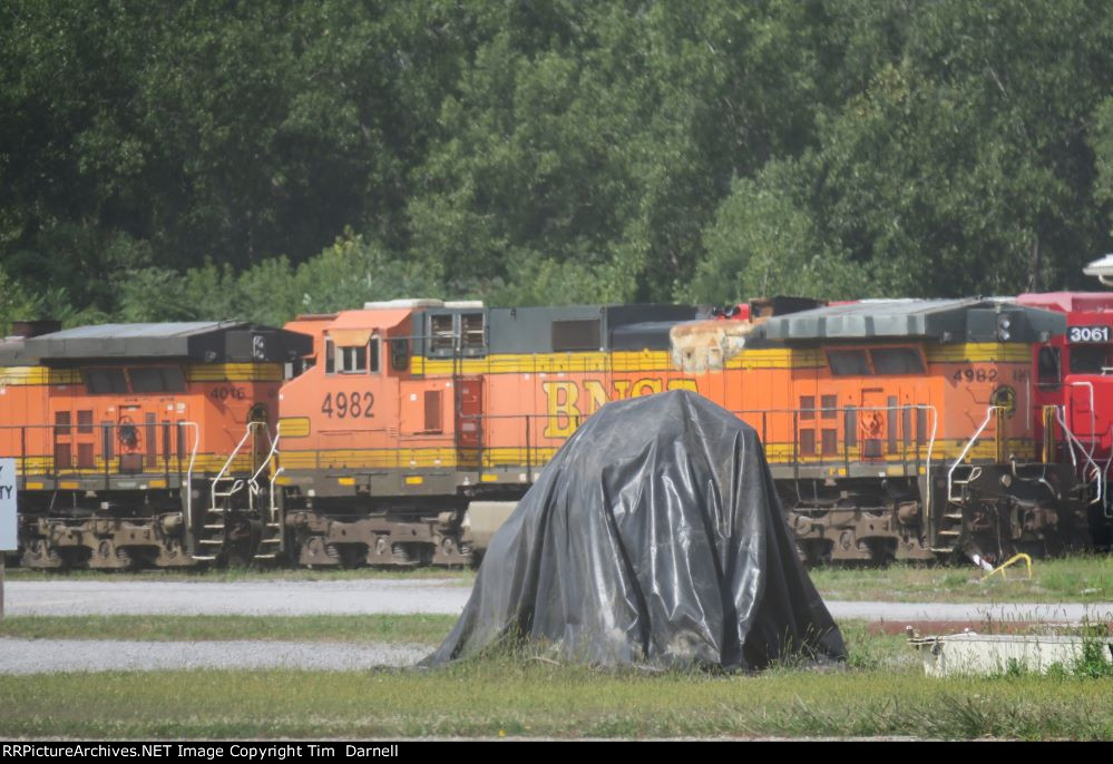 BNSF 4982